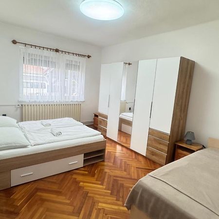 Pingvin Cukraszda Apartman Balatonmariafurdo Ngoại thất bức ảnh