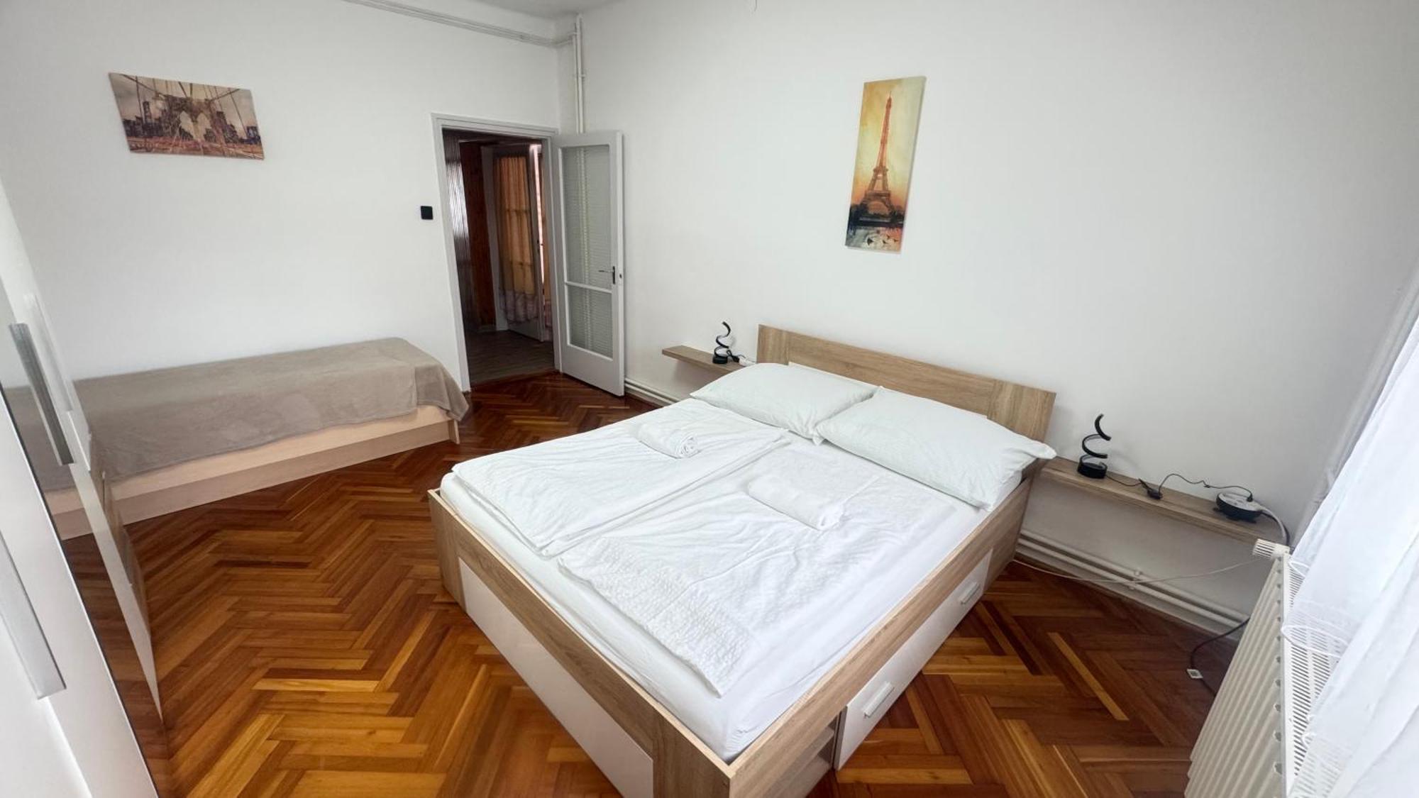 Pingvin Cukraszda Apartman Balatonmariafurdo Ngoại thất bức ảnh